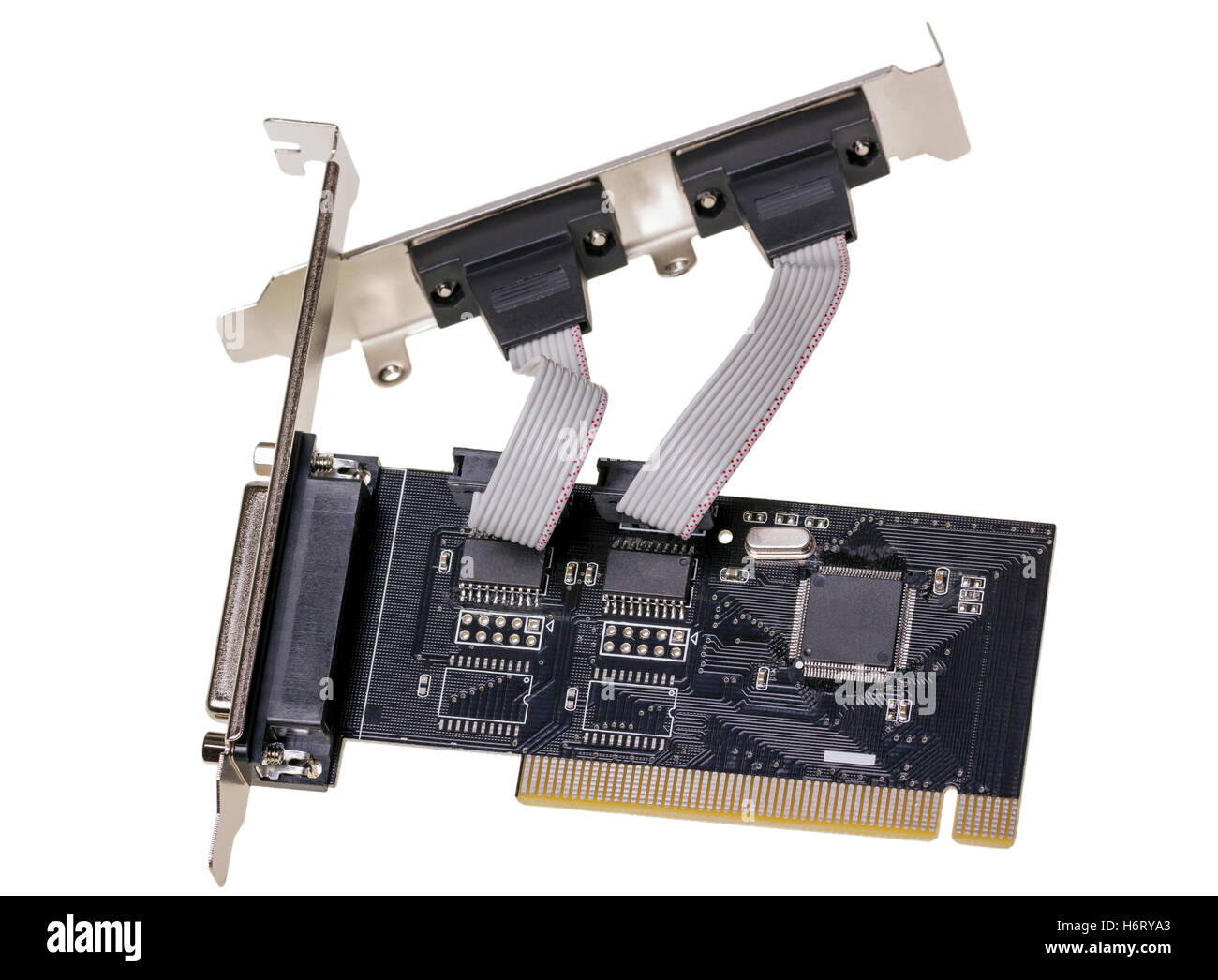 Raccolta elettronica - Computer digital input output port card isolato su sfondo bianco Foto Stock