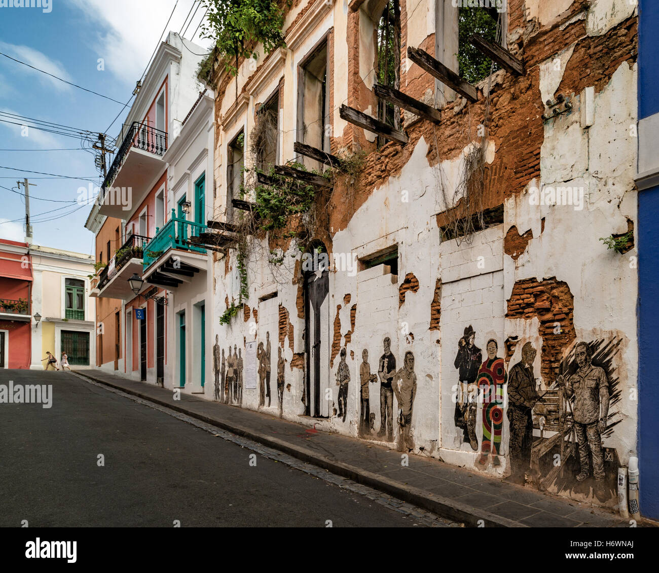 Il Puerto Rico porta, dipinta di nero per protestare contro la mancanza di stanziamenti statunitensi nella vecchia San Juan (Portorico) Foto Stock