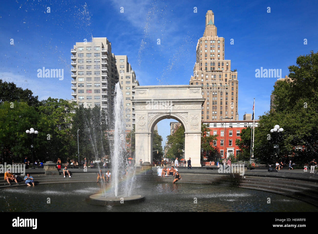 Fontana a Washington Square Park , Greenwich Village, Manhattan, New York, Stati Uniti d'America Foto Stock