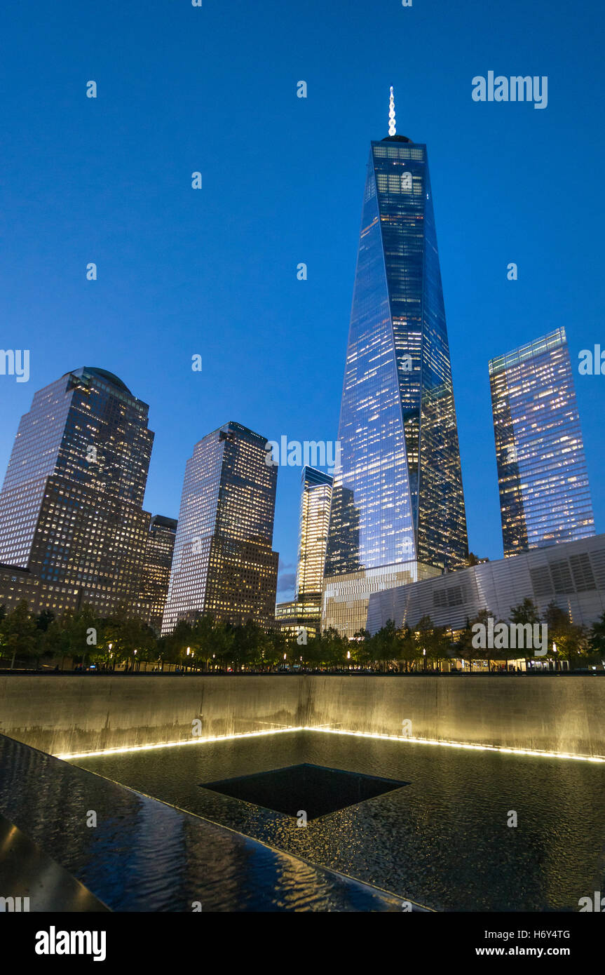 La Freedom Tower presso il World Trade Center di Manhattan nel Quartiere Finanziario di New York City Foto Stock