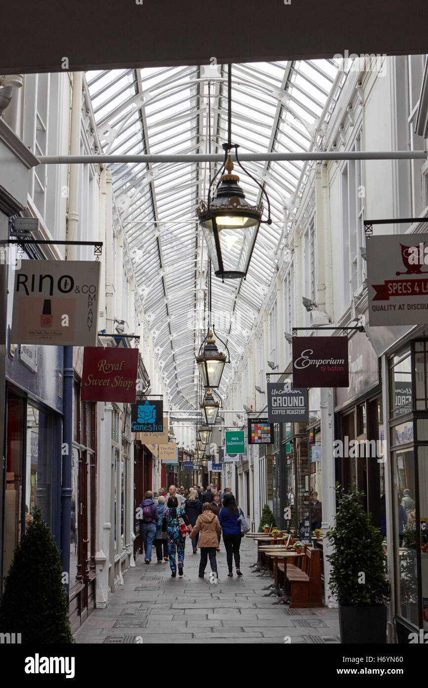 Royal shopping arcade area hayes Cardiff City Centre Centre Galles Regno Unito Foto Stock