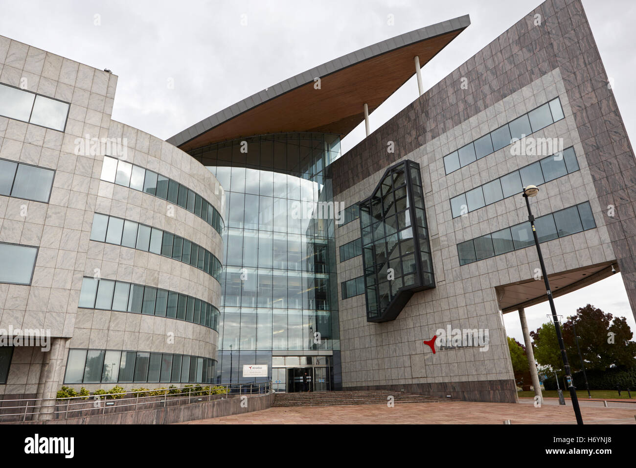 Atradius società di assicurazione del credito nel Regno Unito e in Irlanda hq per la baia di Cardiff Galles Regno Unito Foto Stock