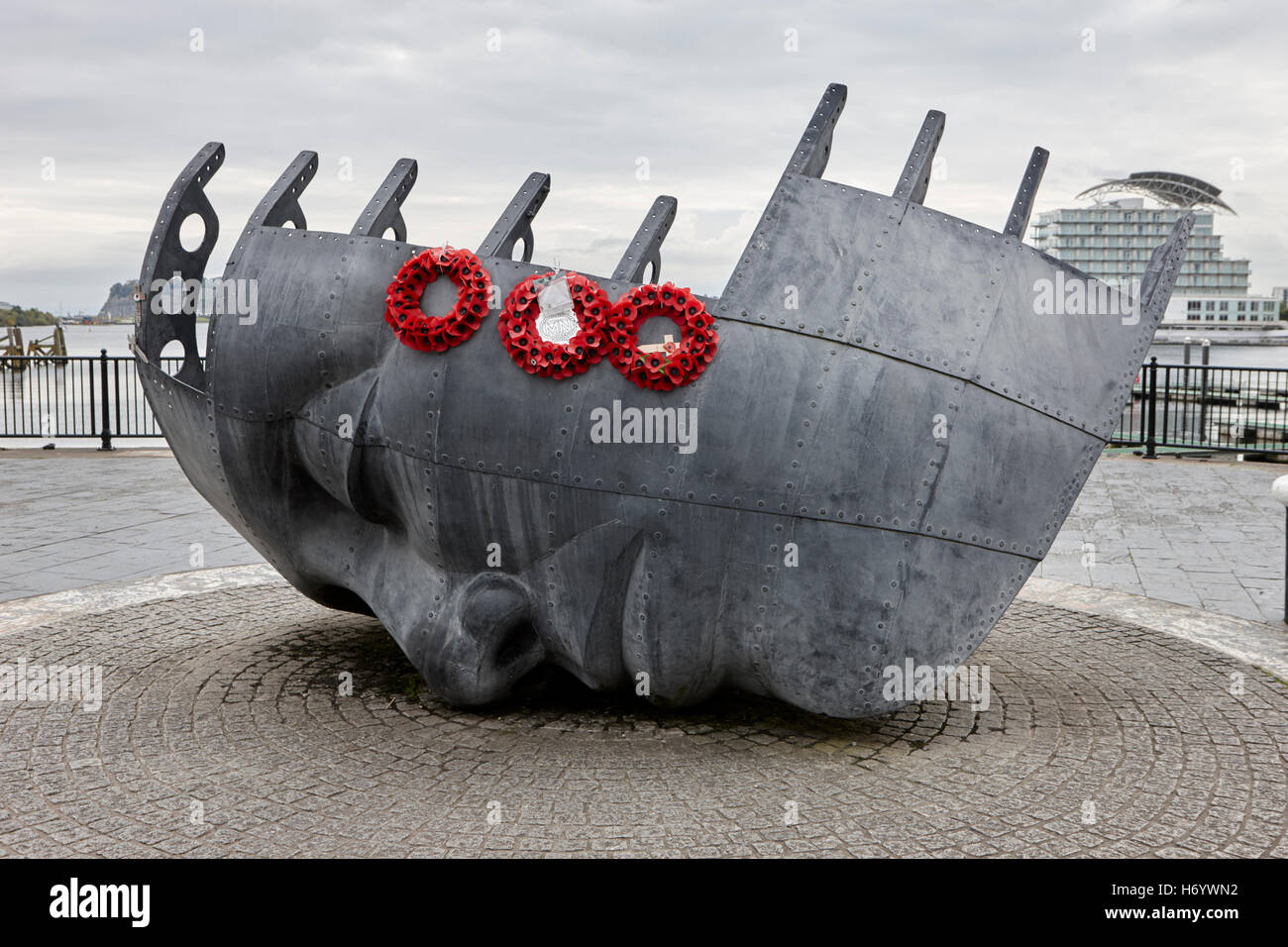 Merchant seamans memorial la Baia di Cardiff Galles Regno Unito Foto Stock