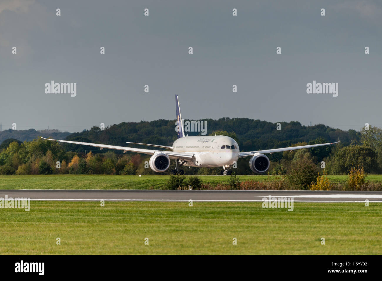 HZ-ARA 787-9 Boeing Dreamliner Saudi Arabian Airlines.partenza..L'aeroporto di Manchester. In Inghilterra. Foto Stock