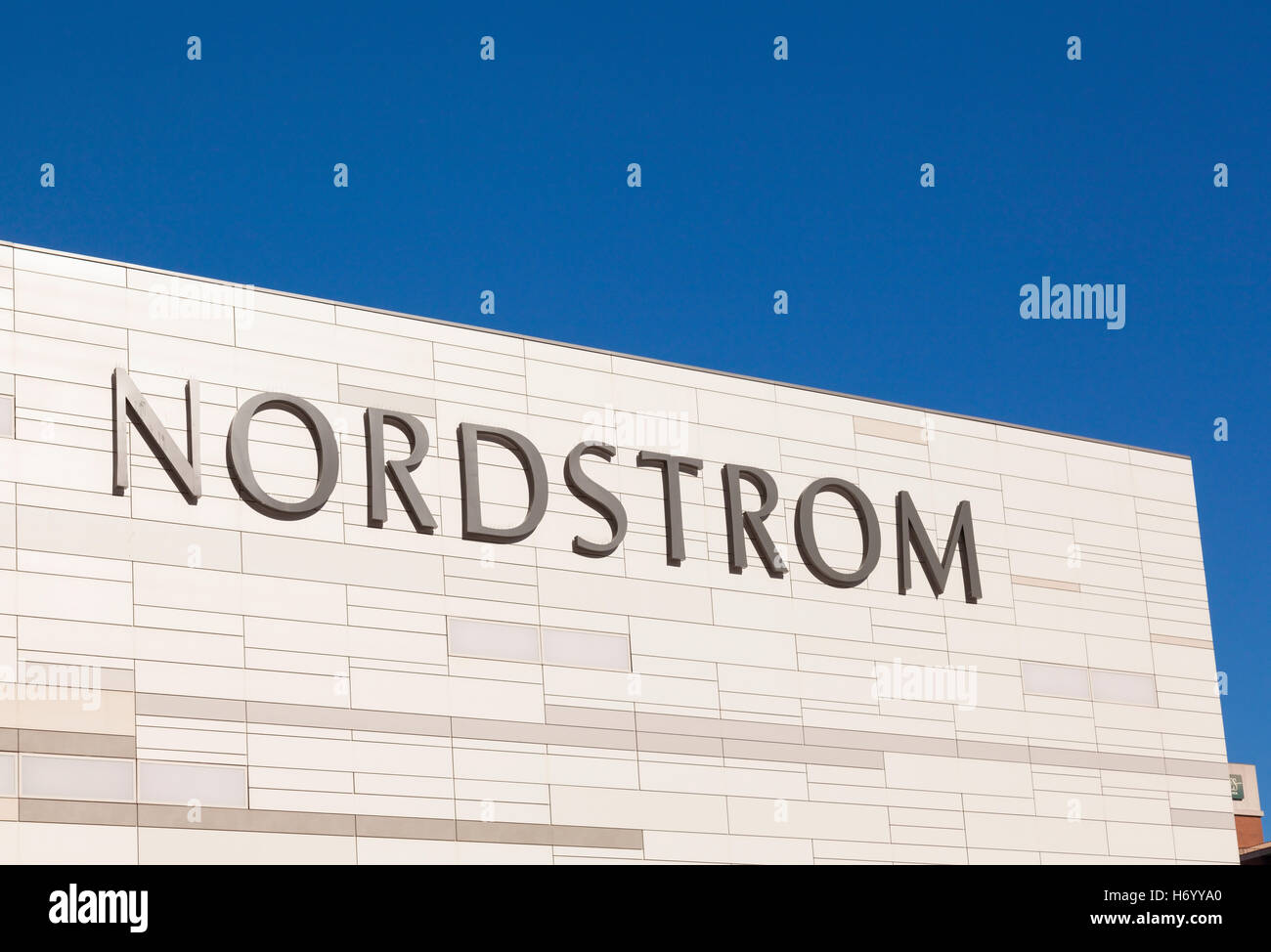 Il Nordstrom firmare e il logo al di fuori del centro di Rideau in Ottawa, Ontario, Canada. Foto Stock