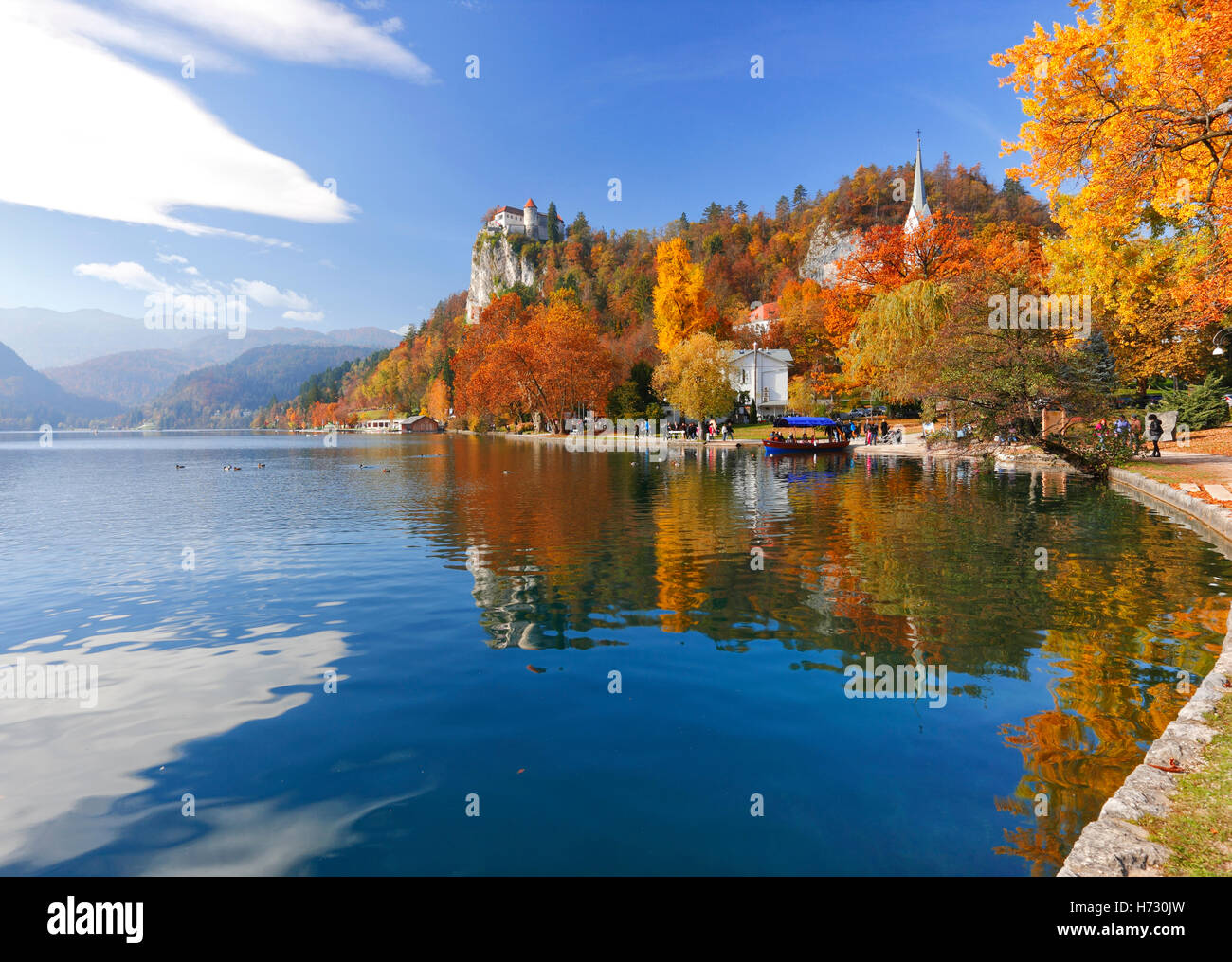 Lago di Bled in autunno, Slovenia Foto Stock