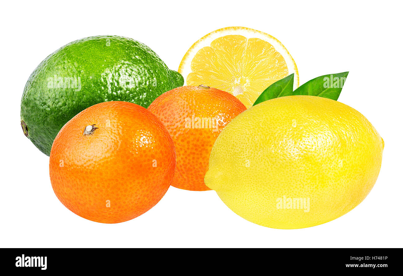 Lime fresco,i mandarini e limoni isolati su sfondo bianco Foto Stock