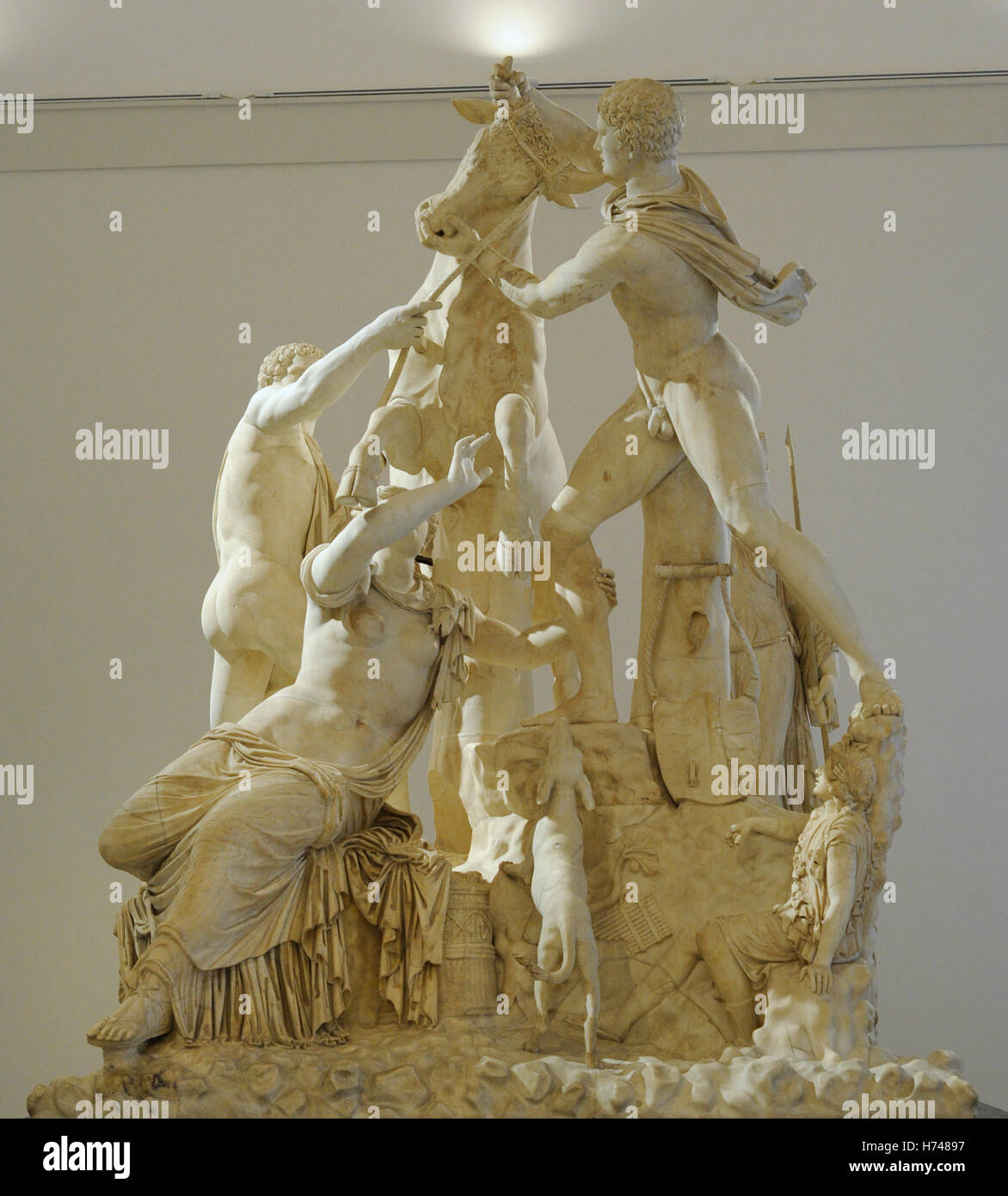 Il Farnese - Boll. Copia romana (III secolo D.C.) di una scultura ellenistica. Il mito di Dirce. Ella era legata a un toro selvaggio da parte dei figli di Antiope, Amphion Zethus e. Dalle Terme di Caracalla a Roma. Museo Archeologico Nazionale di Napoli. L'Italia. Foto Stock