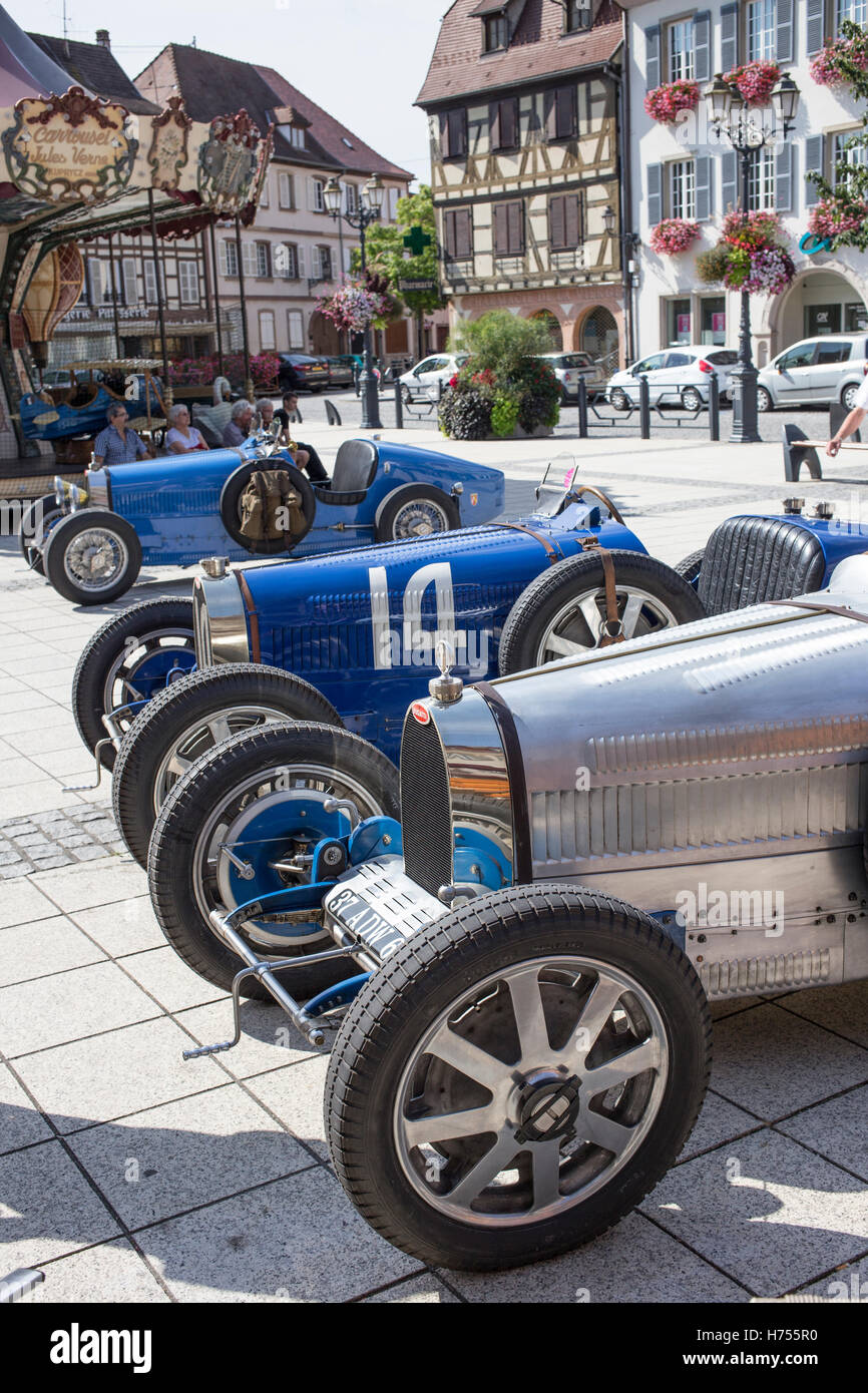 Bugatti automobili sul display a Molsheim in Francia Foto Stock