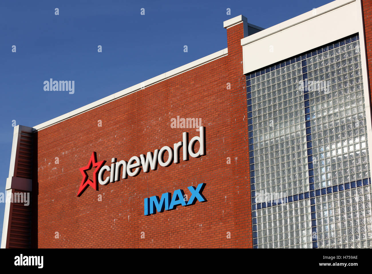 Le viste esterne di Cineworld Cinema IMAX di Chichester, West Sussex, Regno Unito. Foto Stock