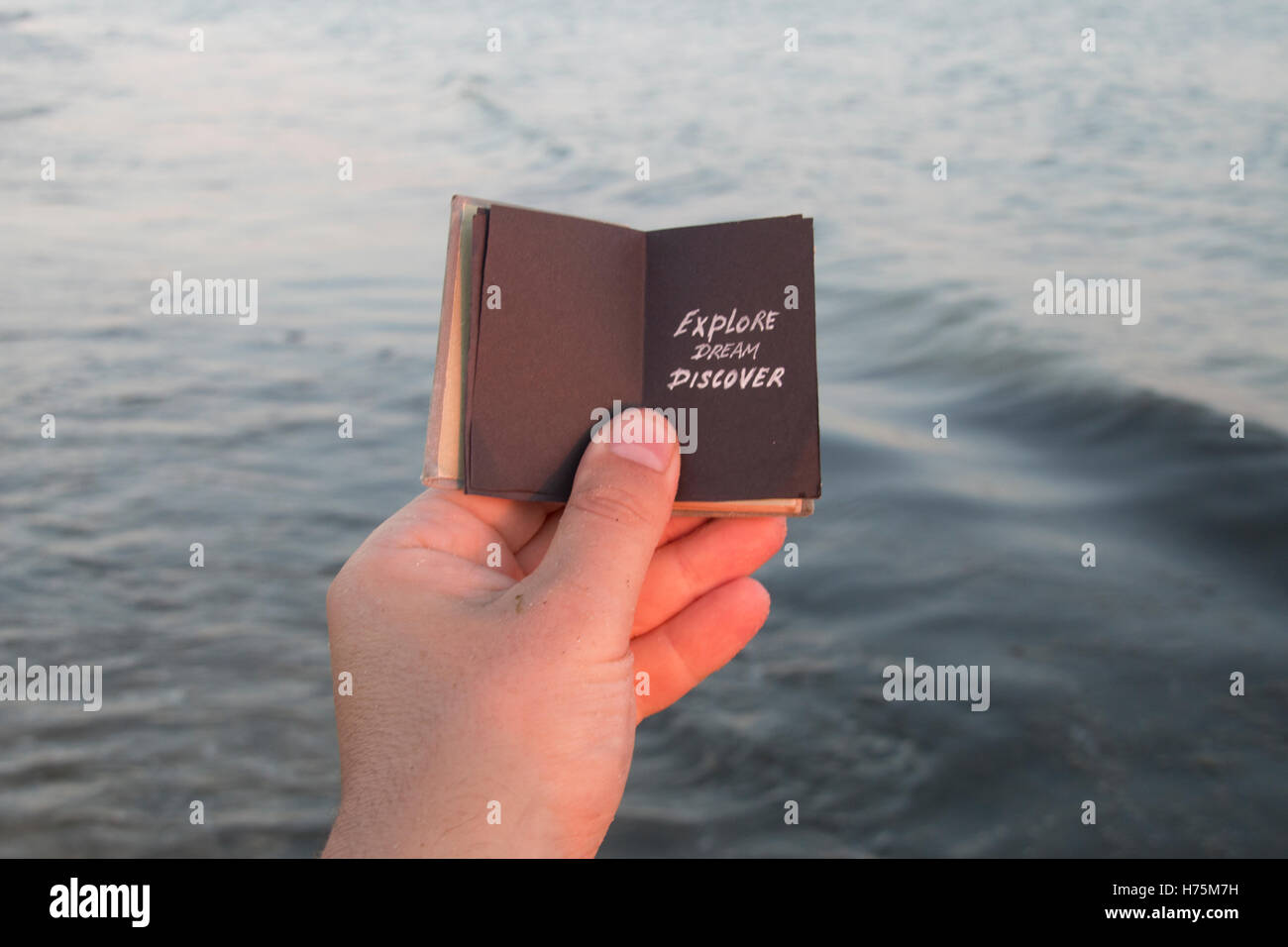 Esplorare sogno scoprire. Visitare spiagge idea. Foto Stock