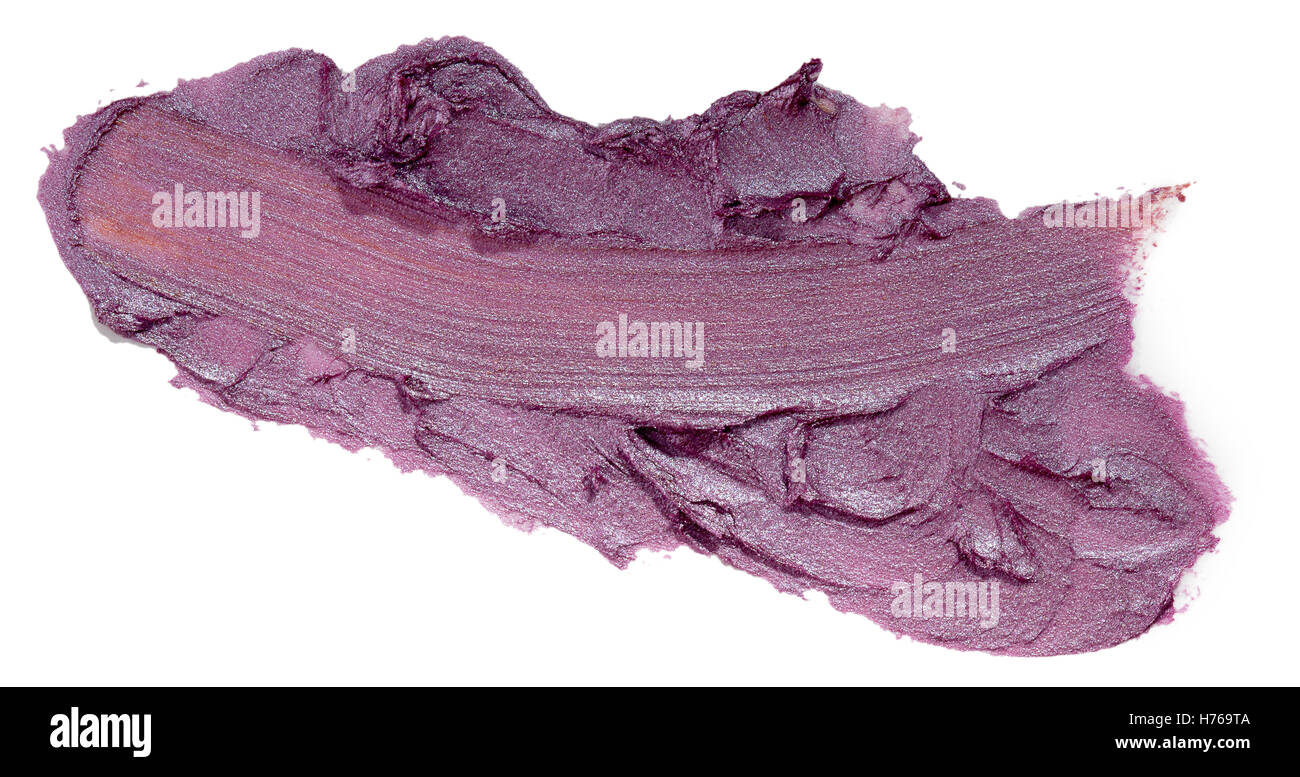 Macchiata viola rossetto isolati su sfondo bianco. Foto Stock