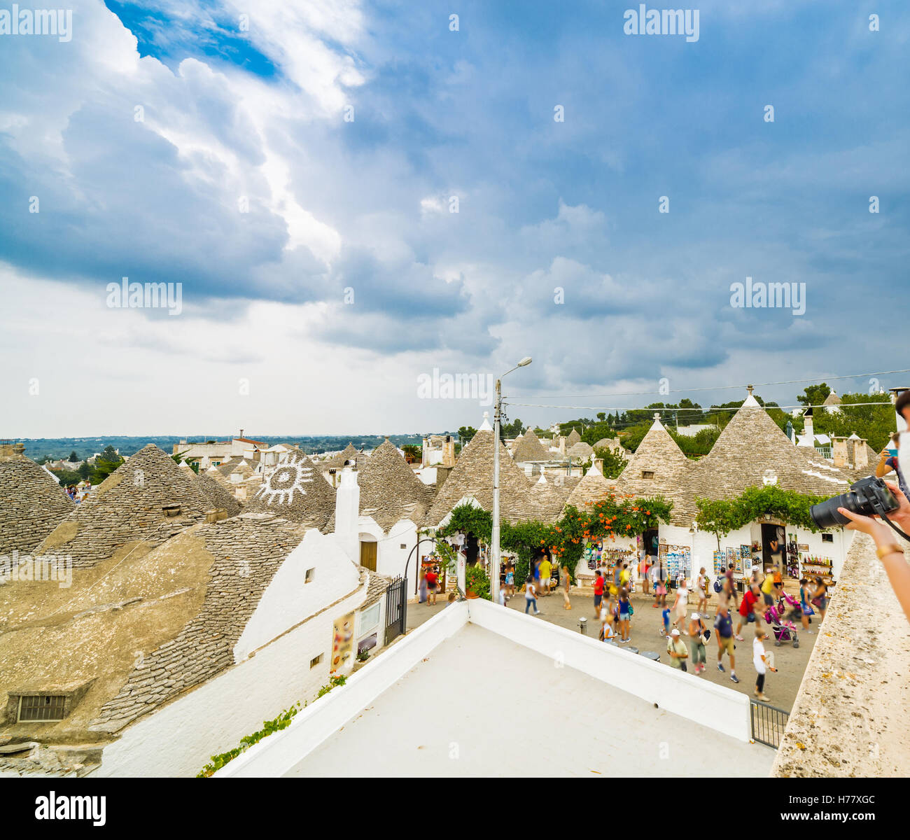 Tetti conici dei trulli di Alberobello in Puglia, Italia Foto Stock
