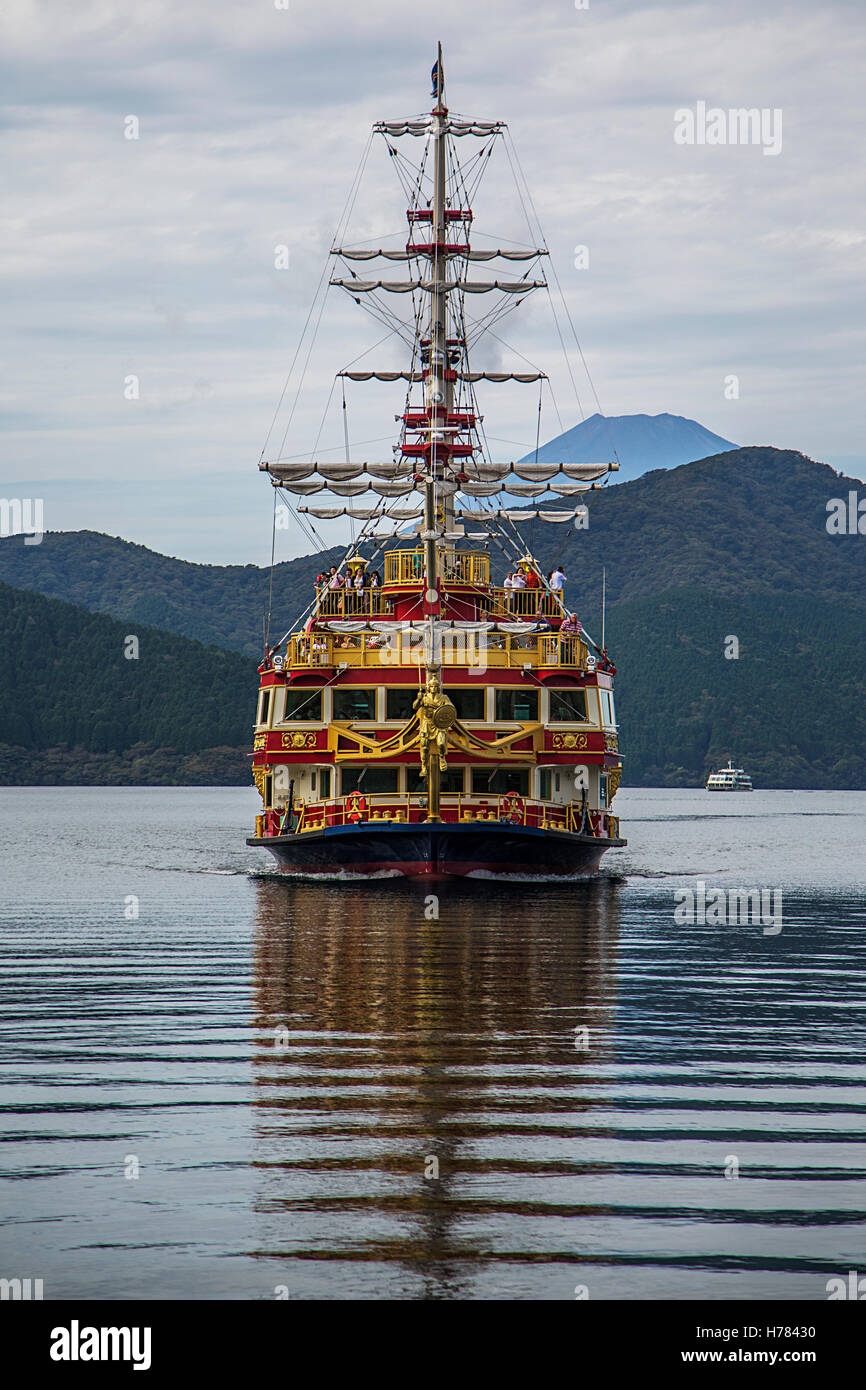 Nave Royal II a Hakone gita turistica sul Lago Ashi in Giappone. Foto Stock