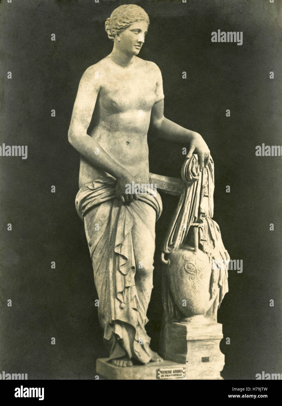 Statua di afrodite di cnido immagini e fotografie stock ad alta