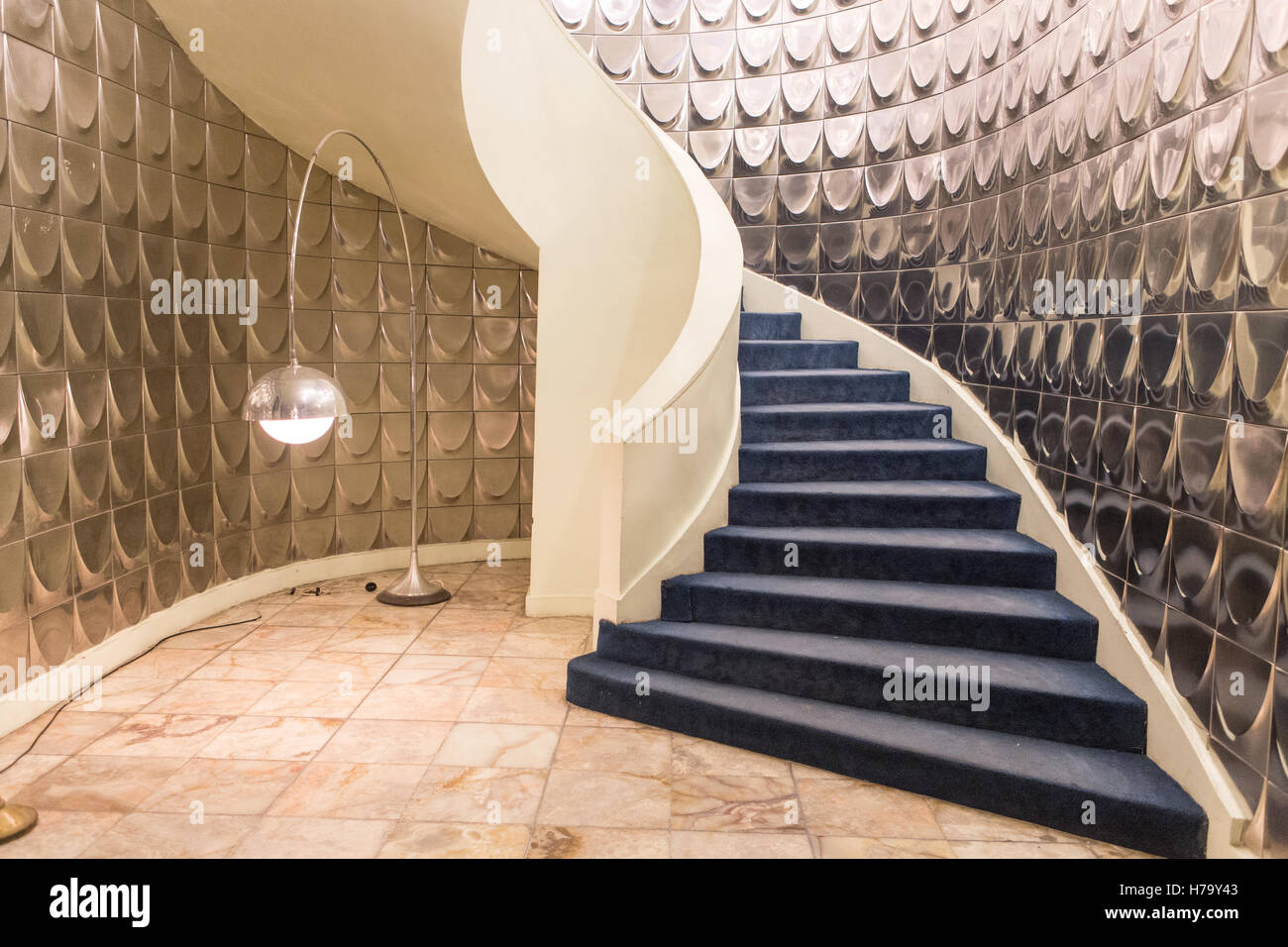 Scala a chiocciola a palace tehran Foto Stock