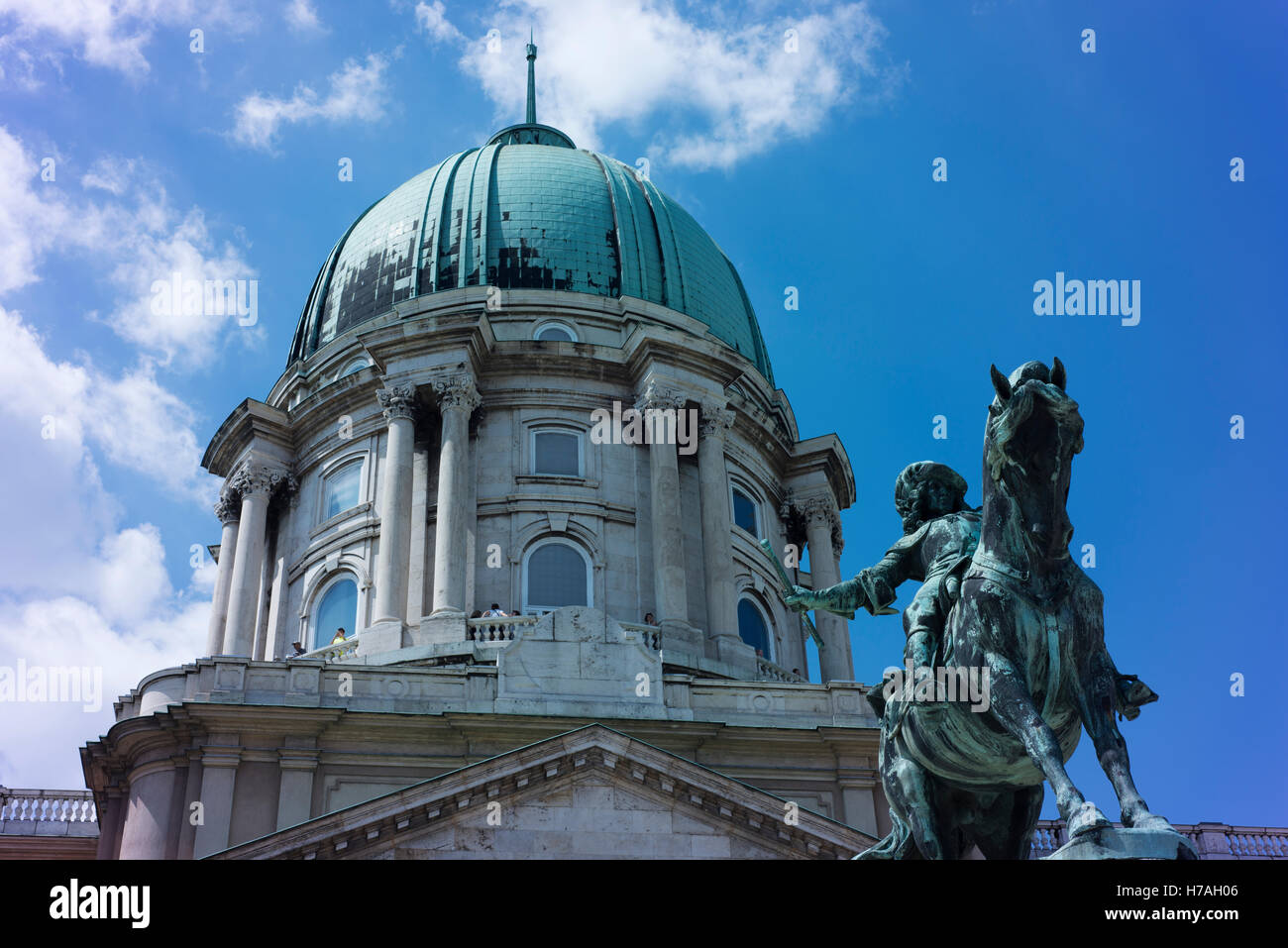 Statua del Principe Eugenio di Savoia al Castello di Buda, da Jozsef Rona. Foto Stock