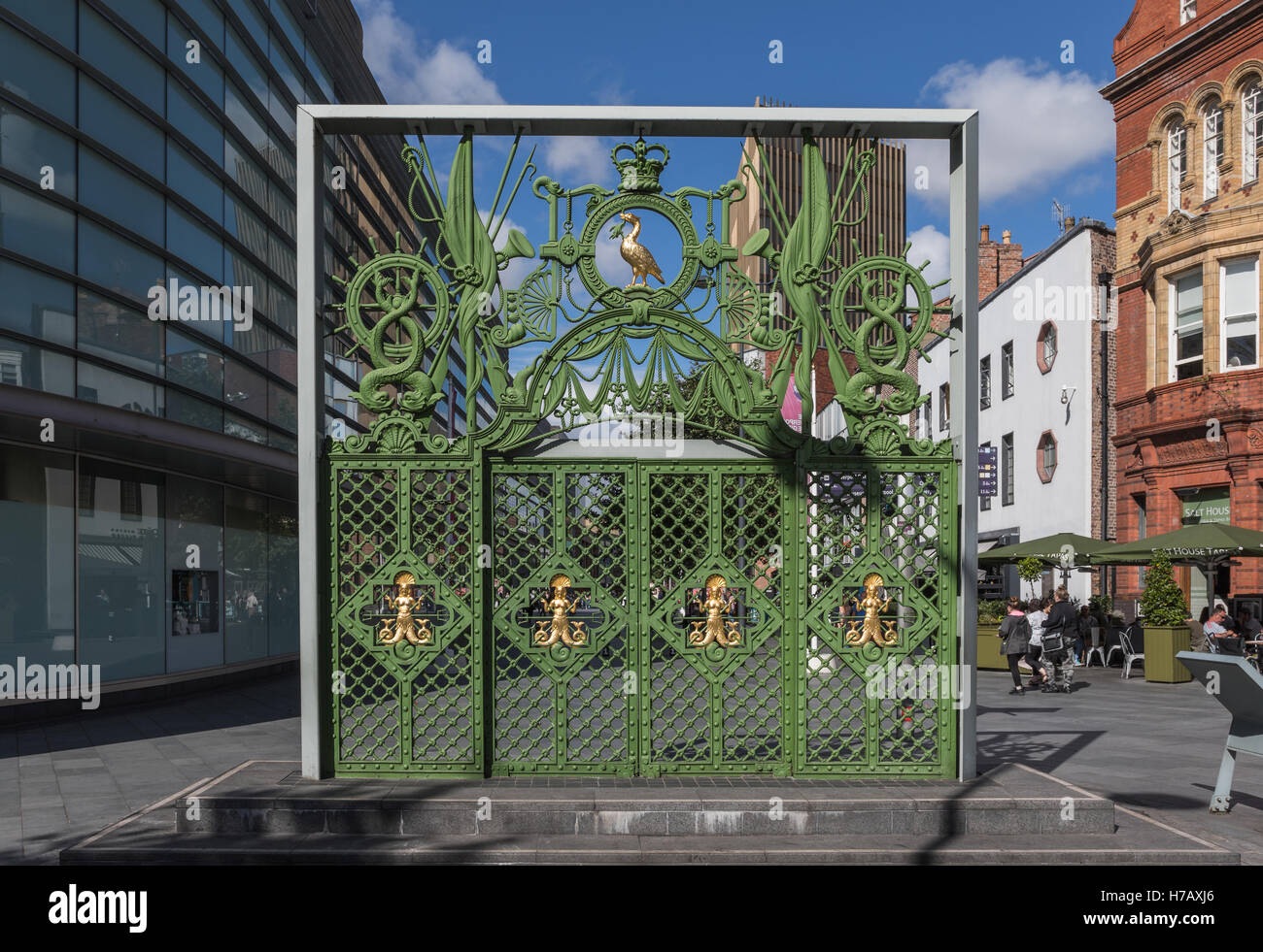 Henry Pooley cancelli - cancelli ornati di ex marinai' Home, Liverpool, Regno Unito Foto Stock