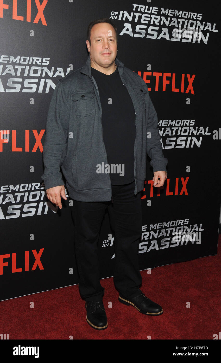 New York, NY, STATI UNITI D'AMERICA. 03 Nov, 2016. Kevin James assiste il "vero Memorie di un Assassino internazionale' New York premiere a AMC Lincoln Square Theatre il 3 novembre 2016 in New York City. Credito: John Palmer/media/punzone Alamy Live News Foto Stock