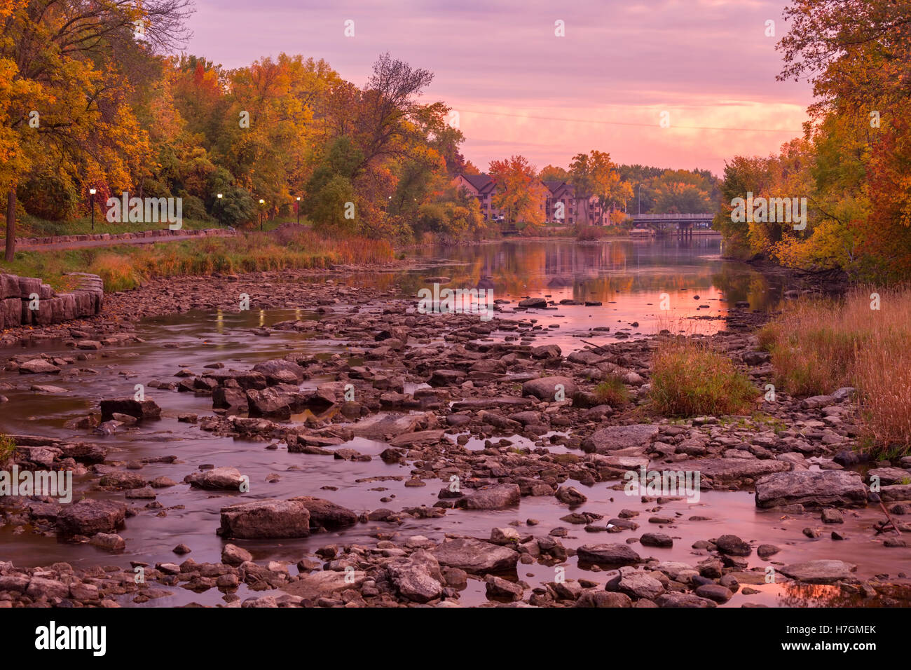 Il fiume Napanee al Parco Springside in maggiore Napanee, Lennox e Addington County, Ontario, Canada. Foto Stock