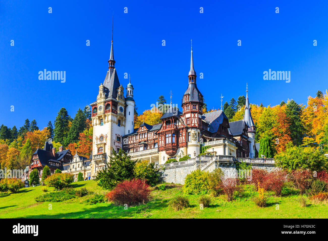 Peles nella regione di Muntenia, Romania. Sinaia, contea di Prahova. Foto Stock