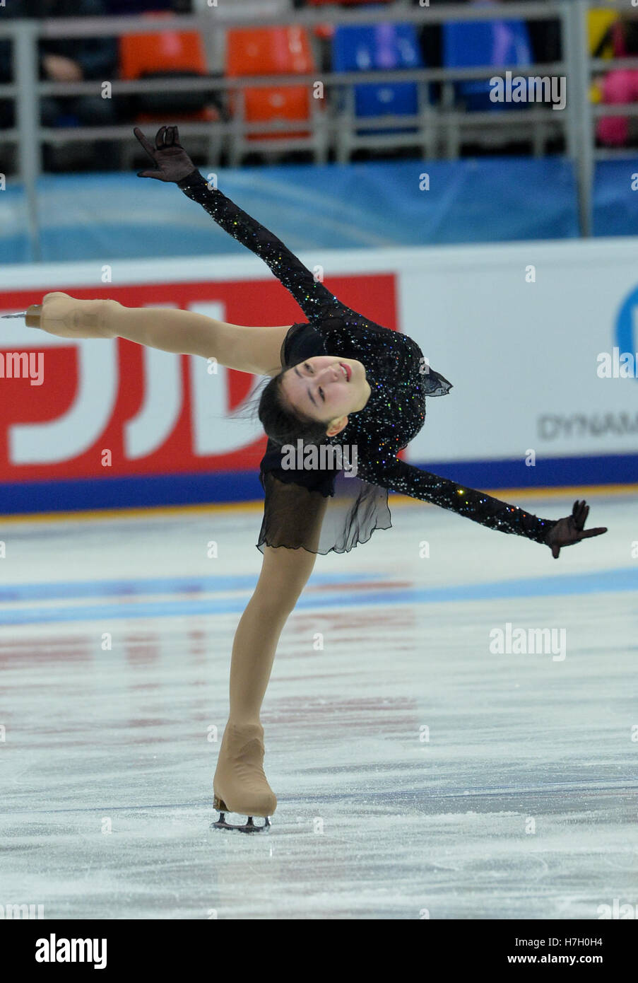 Mosca, Russia. 4 Novembre, 2016. Zijun Li, compie durante il Signore breve programma presso il Grand Prix di Pattinaggio di Figura Rostelecom Cup 2016. Credito: Nearchos Panayiotou/Alamy Live News. Foto Stock