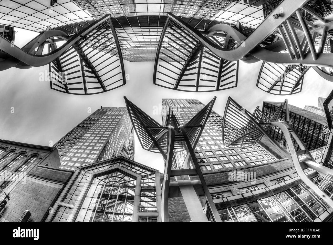 In bianco e nero il rendering di Calgary's downtown grattacieli lungo Stephen Avenue, un popolare centro commerciale pedonale su 8 Avenue SW. Foto Stock
