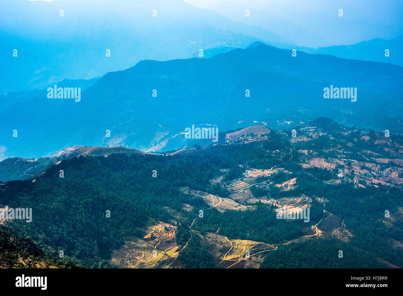 Veduta aerea della regione di Panchase nel Nepal occidentale. Foto Stock