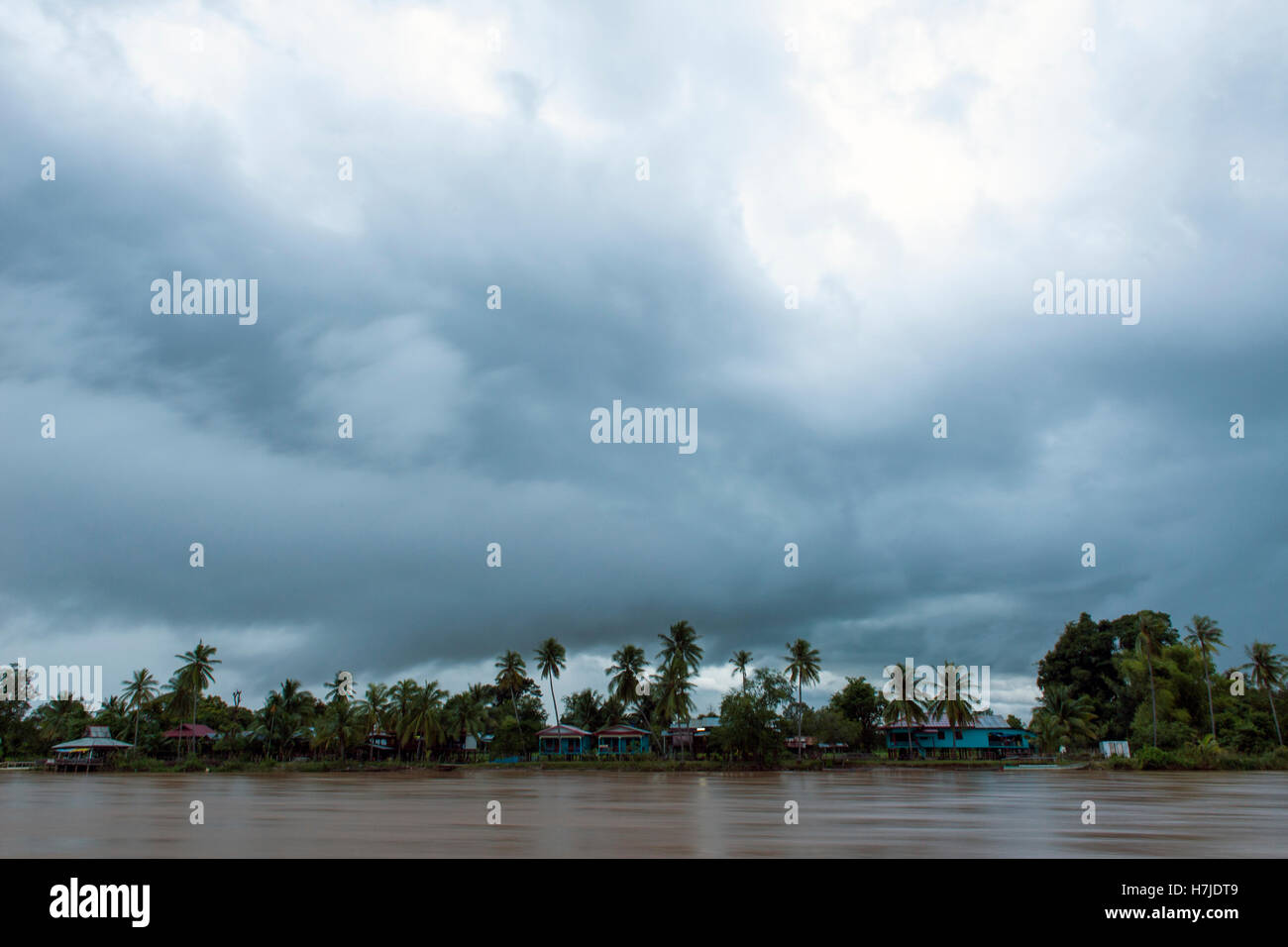Vista del fiume Mekong da si Phan Don, o Four Thousand Islands, un arcipelago fluviale nel Laos meridionale. Foto Stock