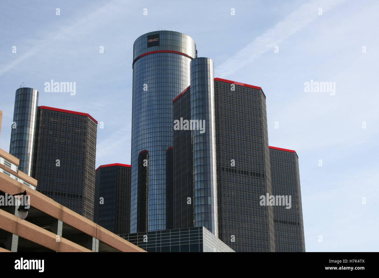 Edificio GM catturate da Detroit Rive a piedi Novembre 2016. Foto Stock