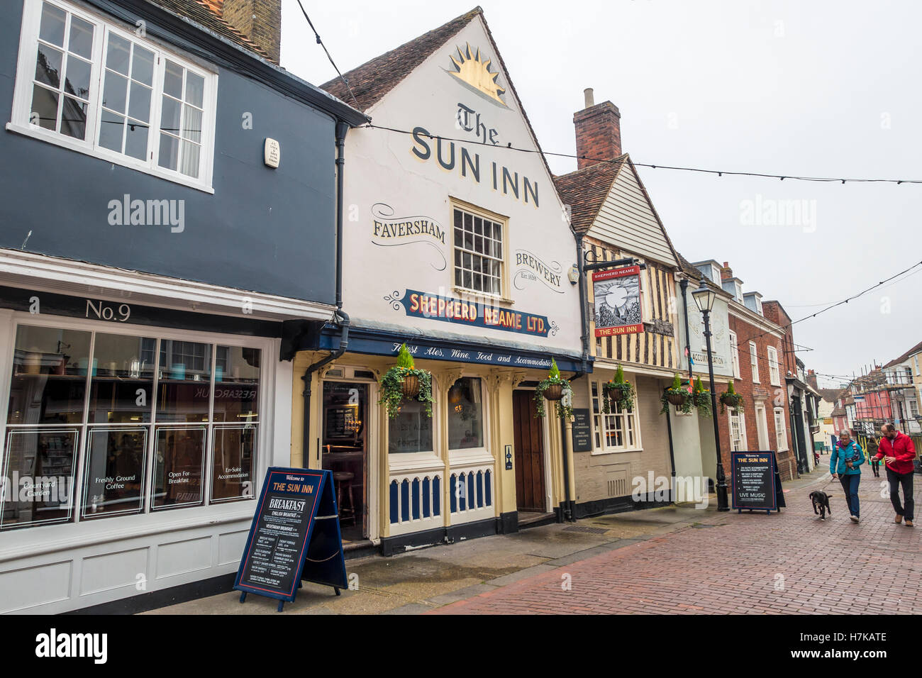 Sun Inn Shepherd Neame pub ristorante West Street Faversham Kent England Foto Stock