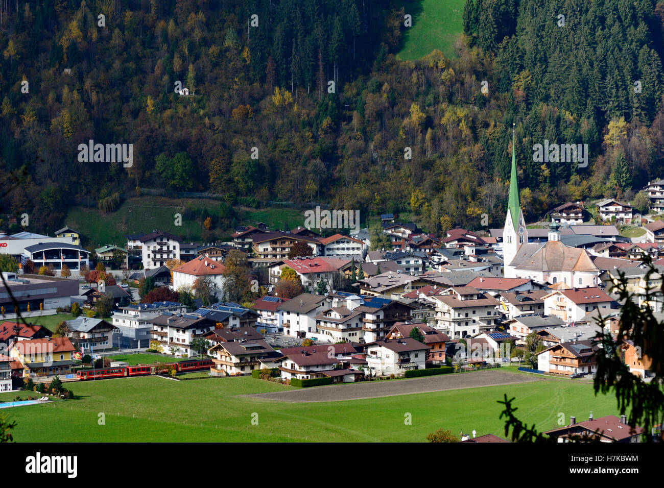 Di Zell am Ziller: valle Zillertal, città di Zell am Ziller, chiesa, Zell-Gerlos, Tirolo Tirolo, Austria Foto Stock