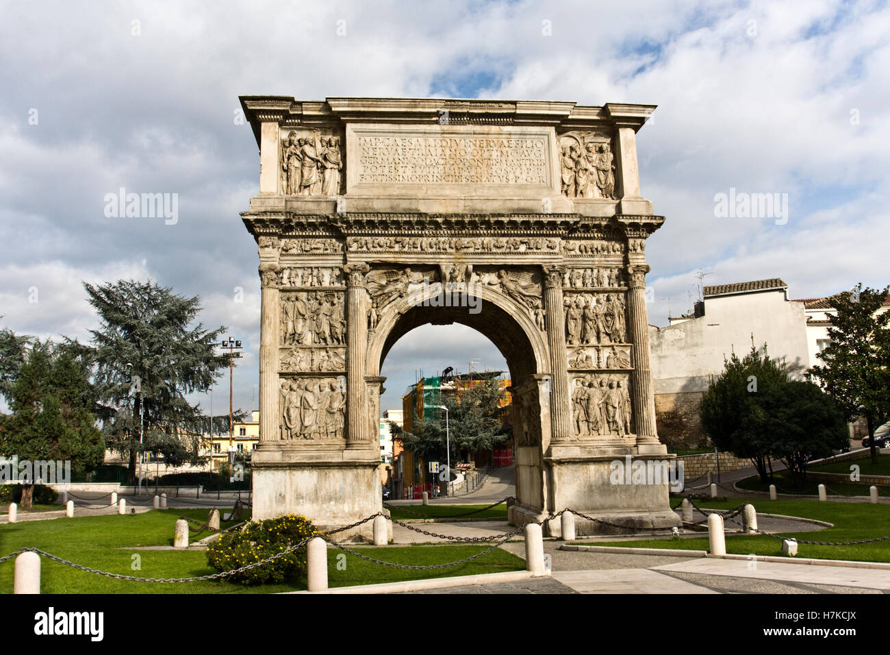 Arco Trionfale di Traiano, 114-117 a.C., edificio romano, Benevento, Campania, nel sud dell'Italia, Europa Foto Stock