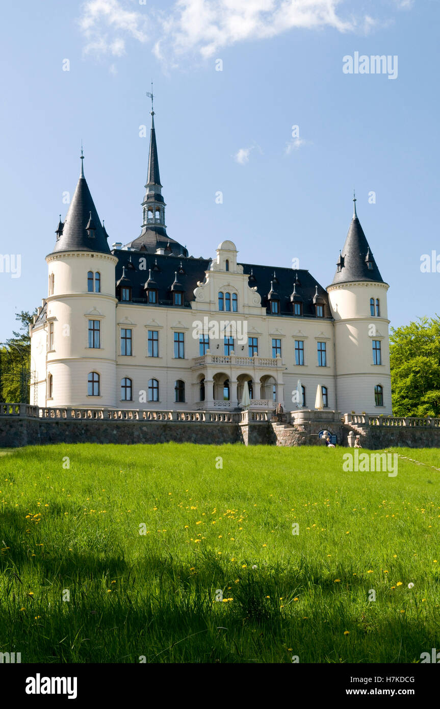 Chateau neo-rinascimentale in Ralswiek, Isola di Ruegen, Meclemburgo-Pomerania Occidentale Foto Stock