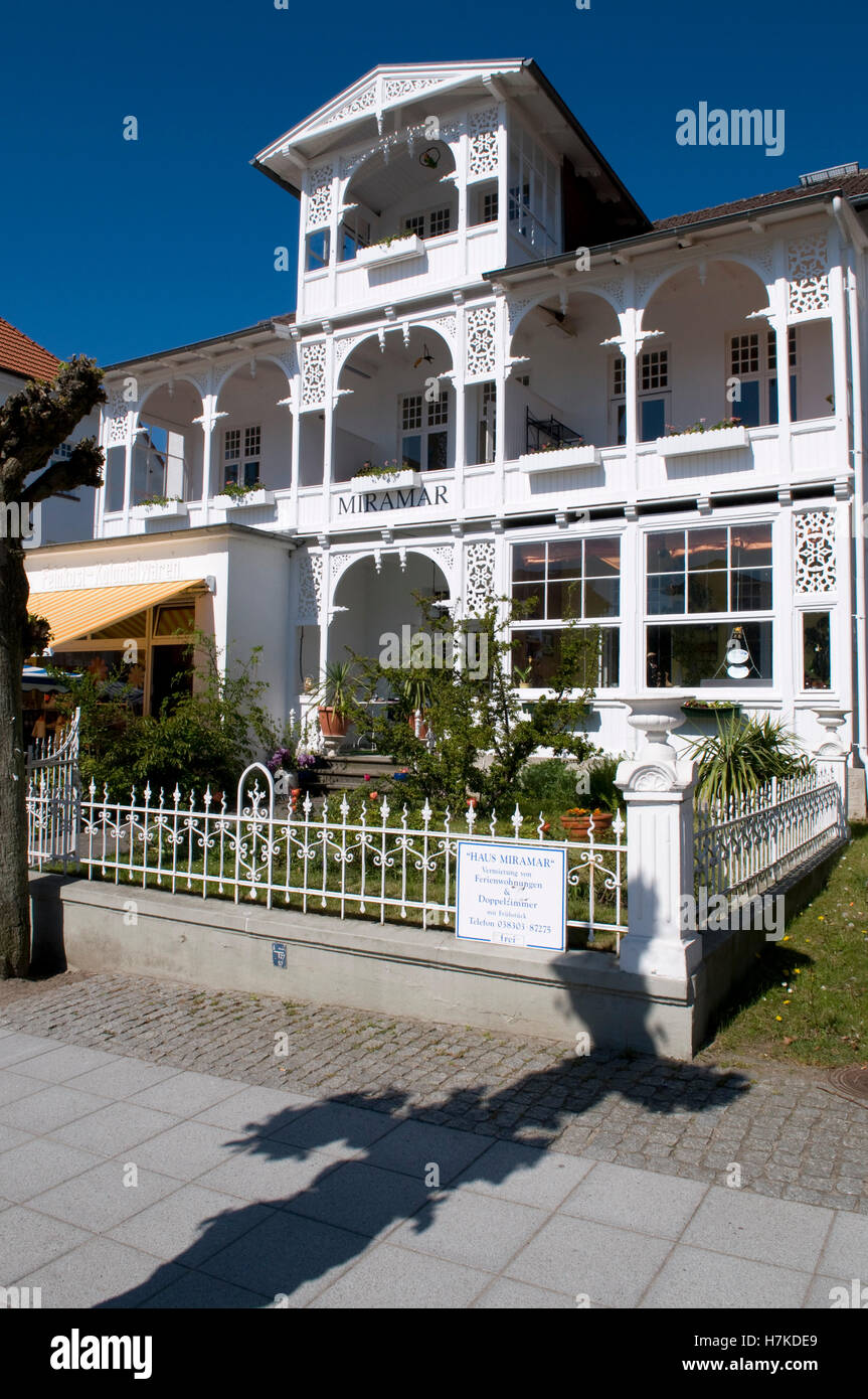 Architettura Resort In Wilhelmstrasse, Miramar, Mar Baltico località di Sellin, Isola di Ruegen, Meclemburgo-Pomerania Occidentale Foto Stock