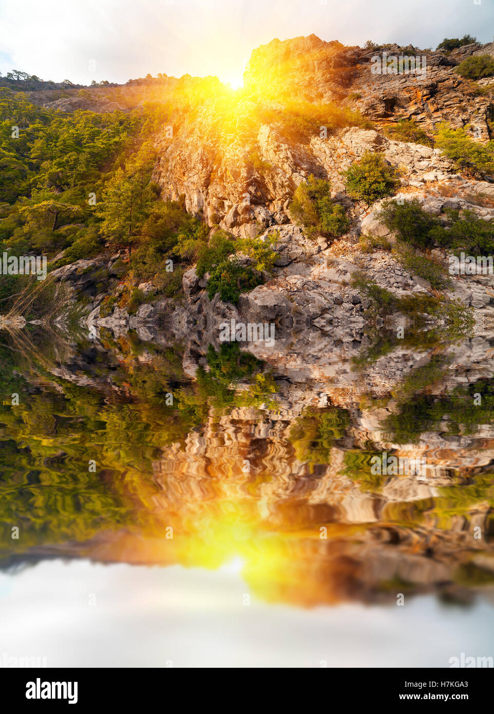 Il pittoresco in scena a Goynuk canyon, situato nel distretto di Kemer, Provincia di Antalya. Bellissima alba paesaggi Turky, Asia. Foto Stock