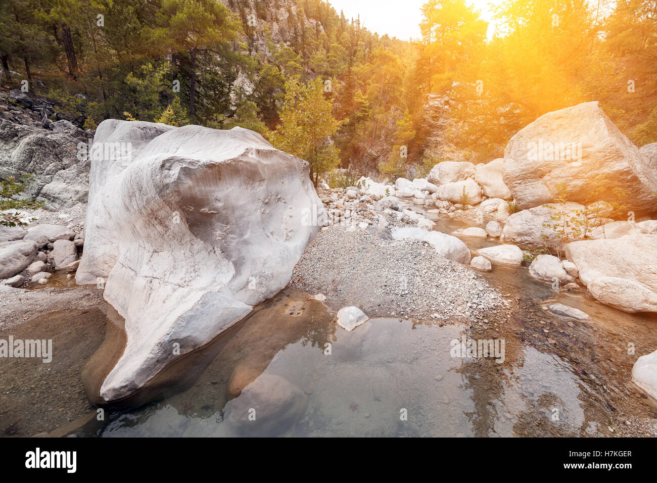 Il pittoresco in scena a Goynuk canyon, situato nel distretto di Kemer, Provincia di Antalya. Bellissima alba paesaggi Turky, Asia. Foto Stock
