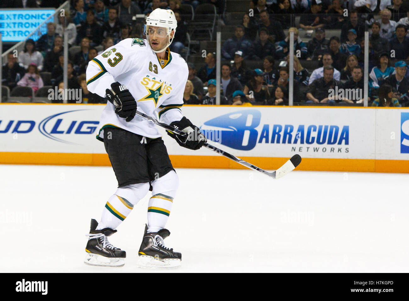 31 marzo 2011; San Jose, CA, USA; il centro delle stelle di Dallas Mike Ribeiro (63) durante il primo periodo contro gli squali di San Jose all'HP Pavilion. San Jose sconfisse Dallas 6-0. Foto Stock