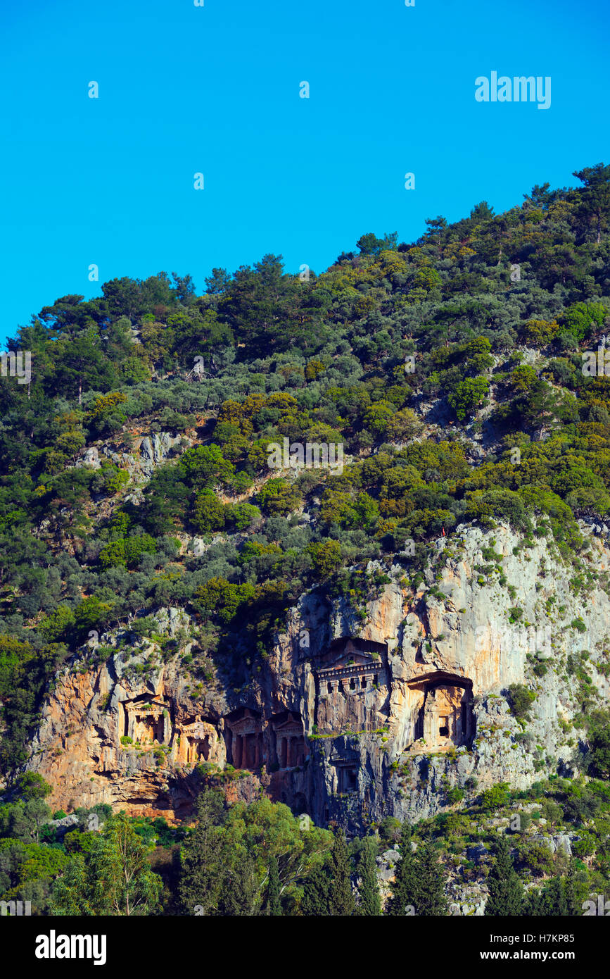 Turchia, Mediterraneo, Provincia di Mugla, Dalyan, Kaunos, 2-4secolo BC Lycian tombe di roccia Foto Stock