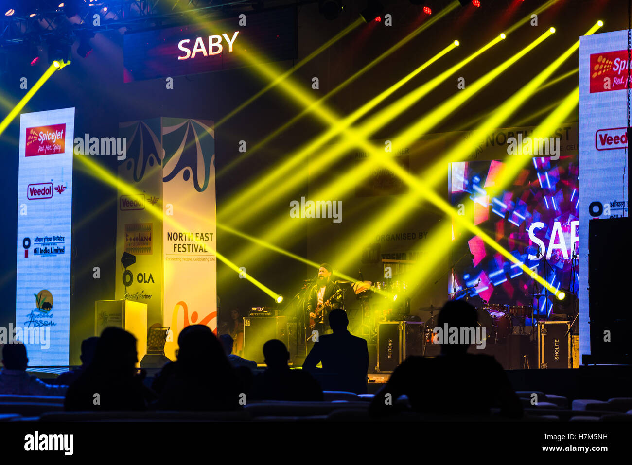 New Delhi, India. 6 Novembre, 2016, cantante Saby effettuando in corrispondenza di IGNCA in occasione del Festival di nordest a Nuova Delhi. Swapan Banik/Alamy Live News Foto Stock