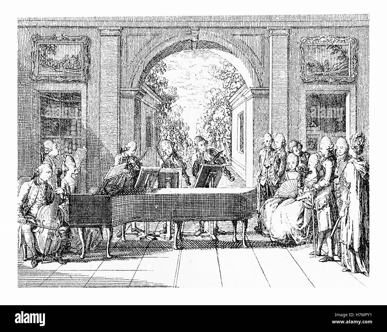 Il XVIII secolo, concerto raccolta in giardino incorniciato dalla splendida architettura rinascimentale Foto Stock