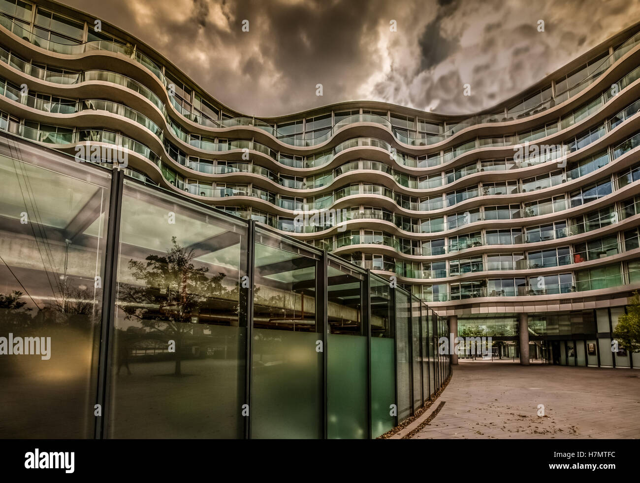 Nuovo esecutivo moderno edificio di appartamenti nella zona di Battersea a Londra Foto Stock