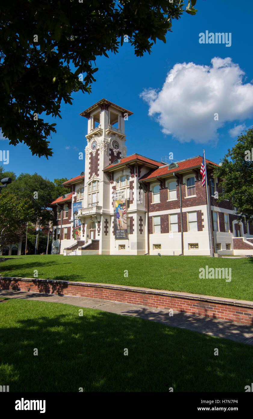 Lake Charles Louisiana bella e antica città storica di Hall 1911 mansion del governo del sud Foto Stock