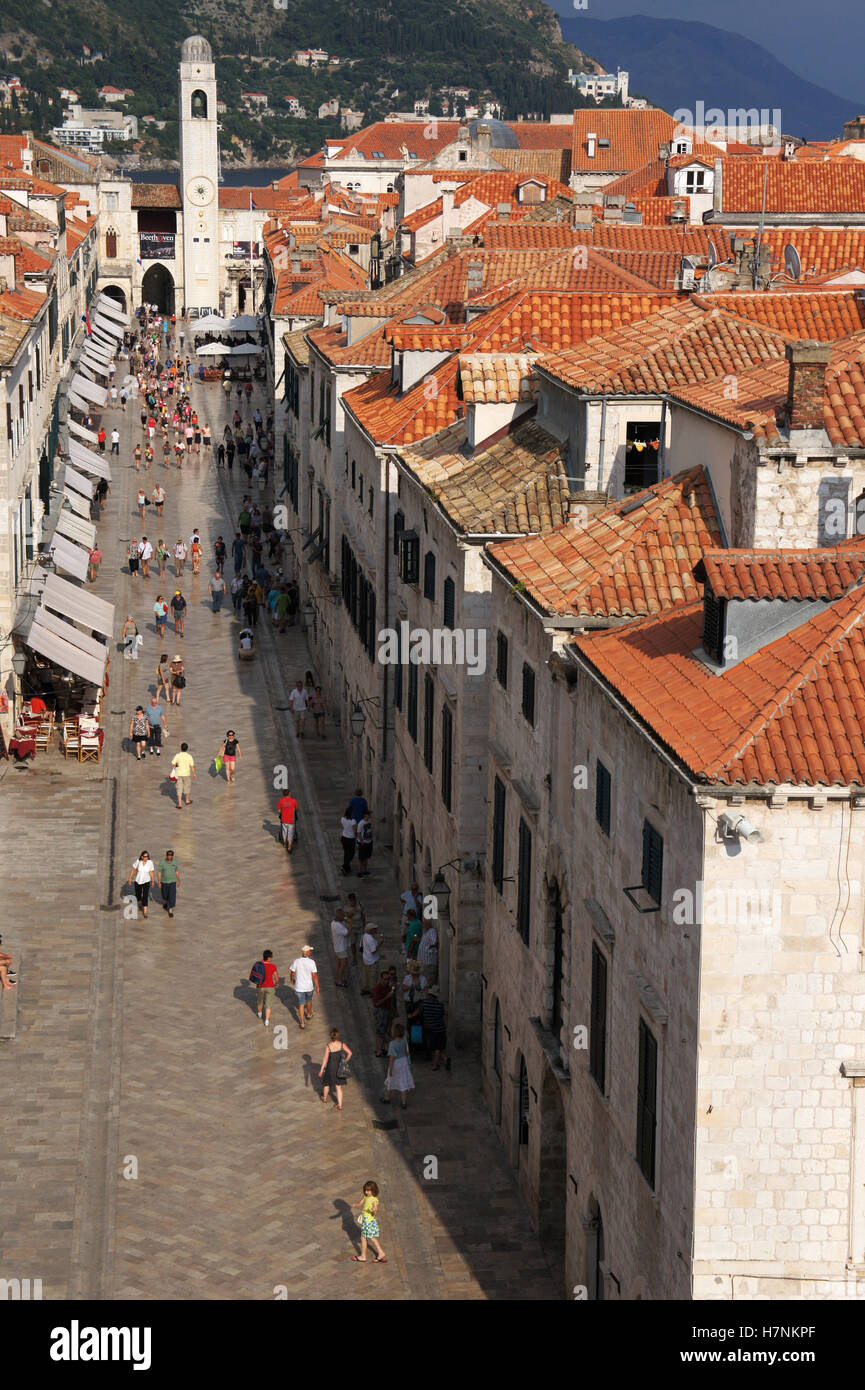 Dubrovnik, Placa Stradun dalla parete della città, Croazia Foto Stock
