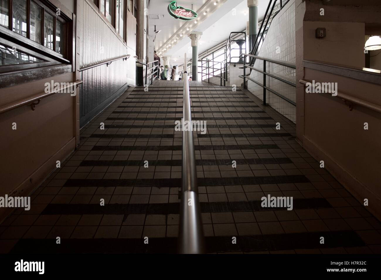 Rampa ripida immagini e fotografie stock ad alta risoluzione - Alamy