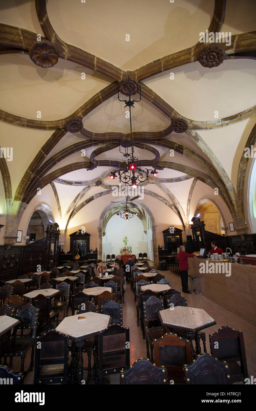 Café Santa Cruz, Coimbra, Portogallo, Europa Foto Stock