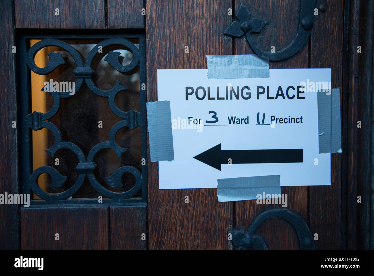 Luogo di polling il Nov 8 TH, il giorno delle elezioni alla Chiesa Presbiteriana, Bolton Hill, Baltimore, Maryland, Stati Uniti © Yuriy Zahvoyskyy Foto Stock