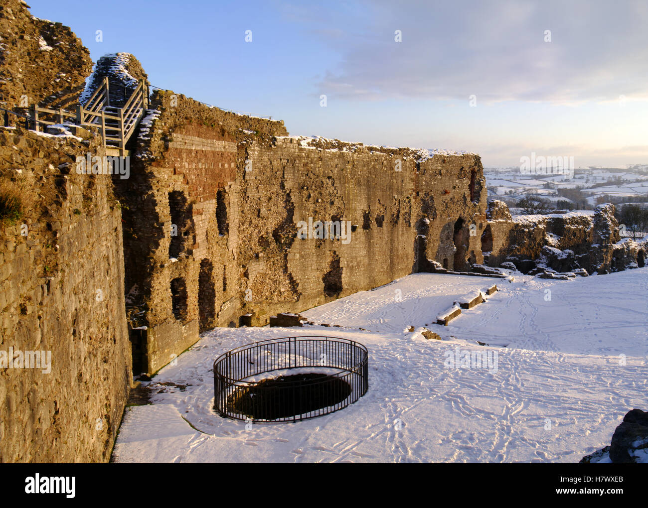 Denbigh Castle in inverno, Foto Stock