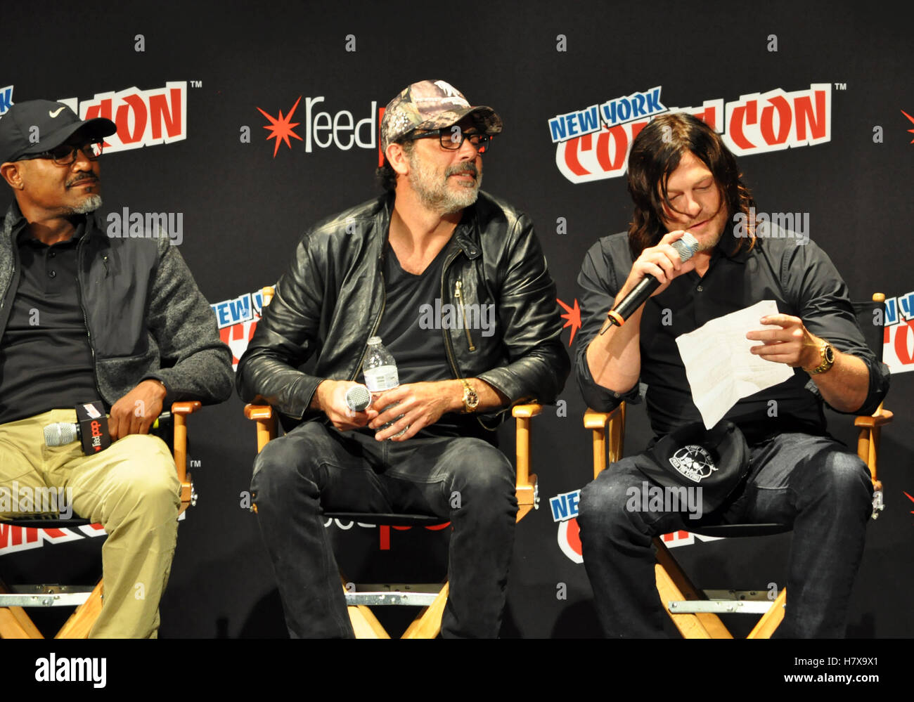 New York, NY. 8 ottobre 2016. Seth Gilliam, Jeffrey Dean Morgan, Norman Reedus. NYCC Walking Dead pannello. © Veronica Bruno/Alamy Foto Stock