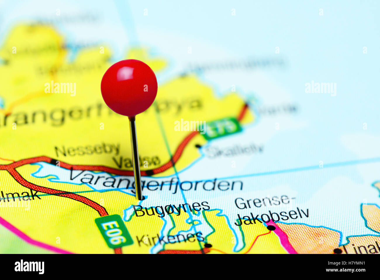 Bugoynes imperniata su una mappa della Norvegia Foto Stock